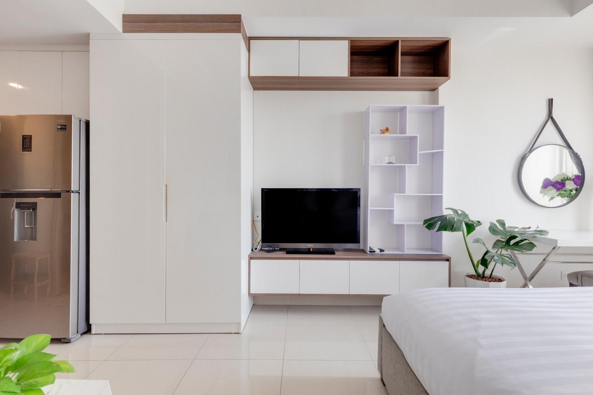 Smile Home - Rivegate - Modern Comfort - Near Bui Vien ホーチミン市 エクステリア 写真