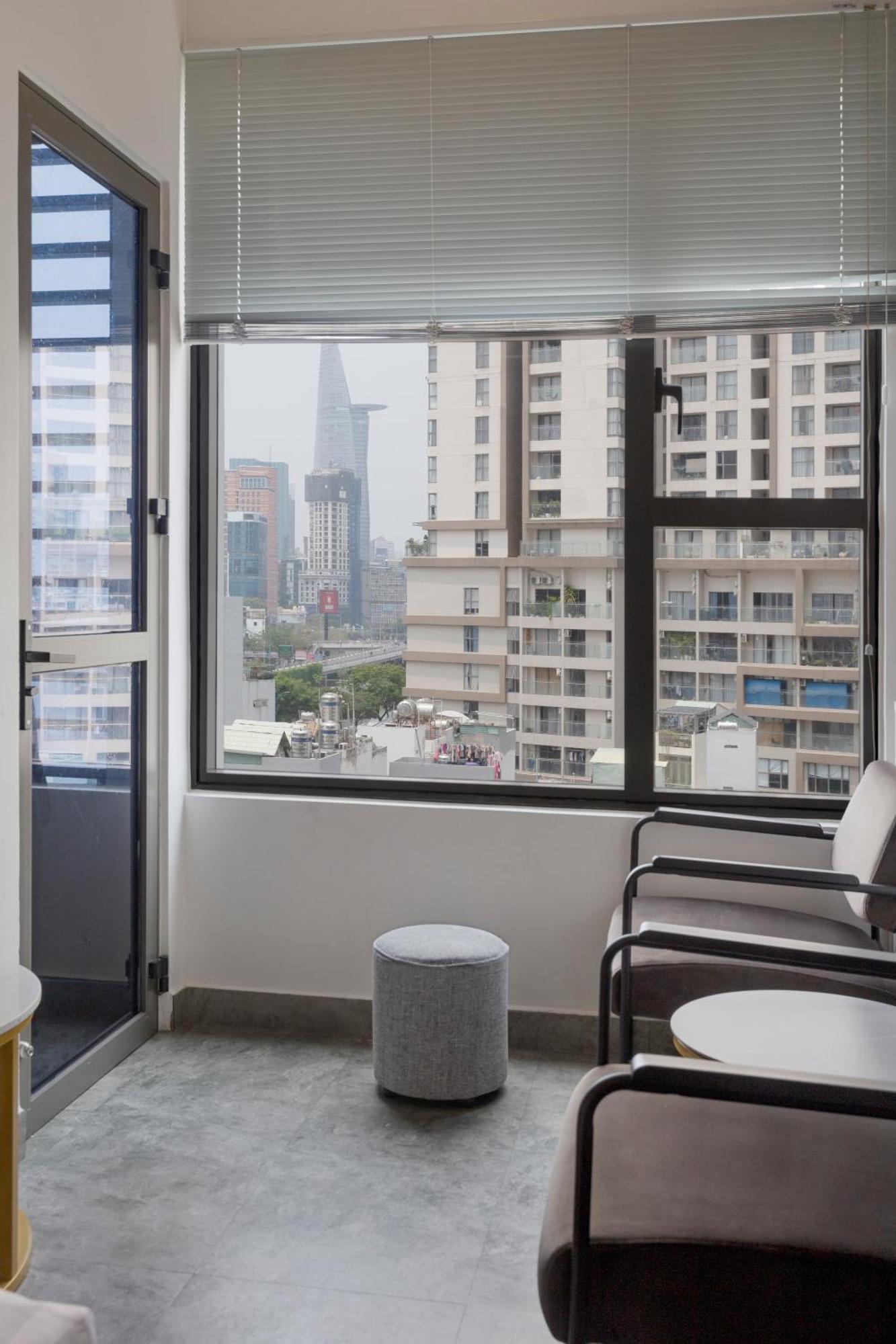 Smile Home - Rivegate - Modern Comfort - Near Bui Vien ホーチミン市 エクステリア 写真